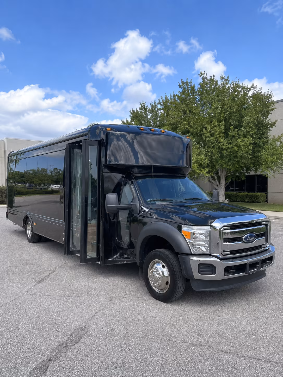bachelor and bachelorette party buses in gilbert